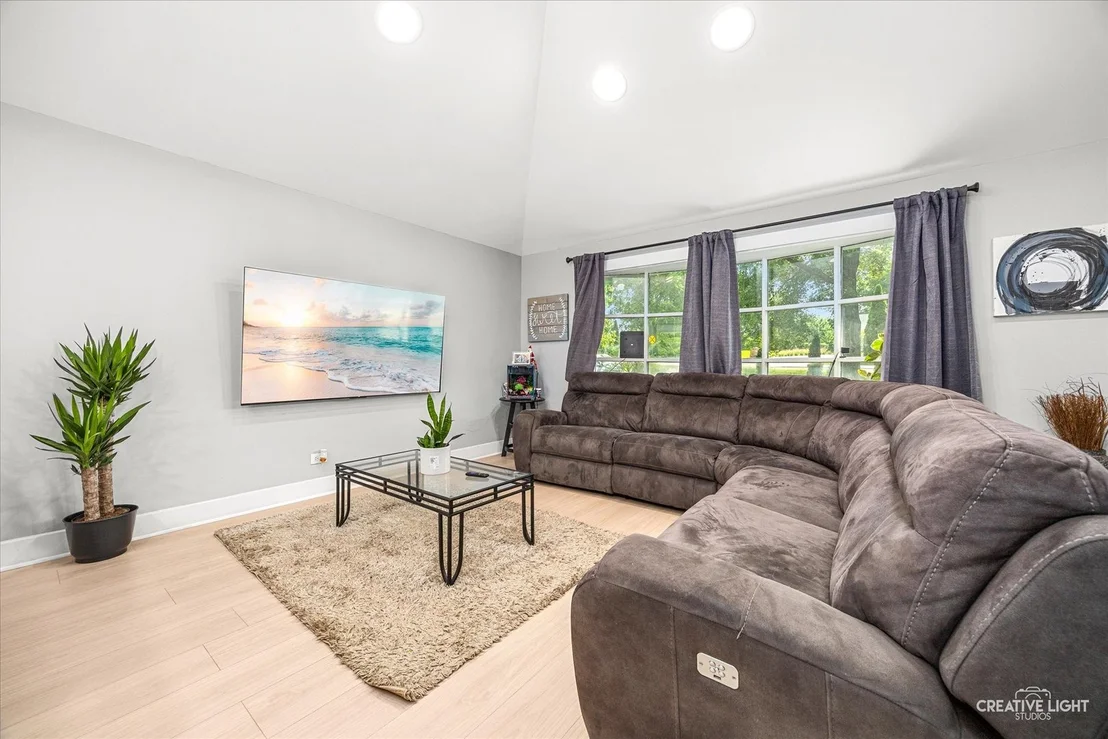 Photo of 0N250 Sunset Avenue