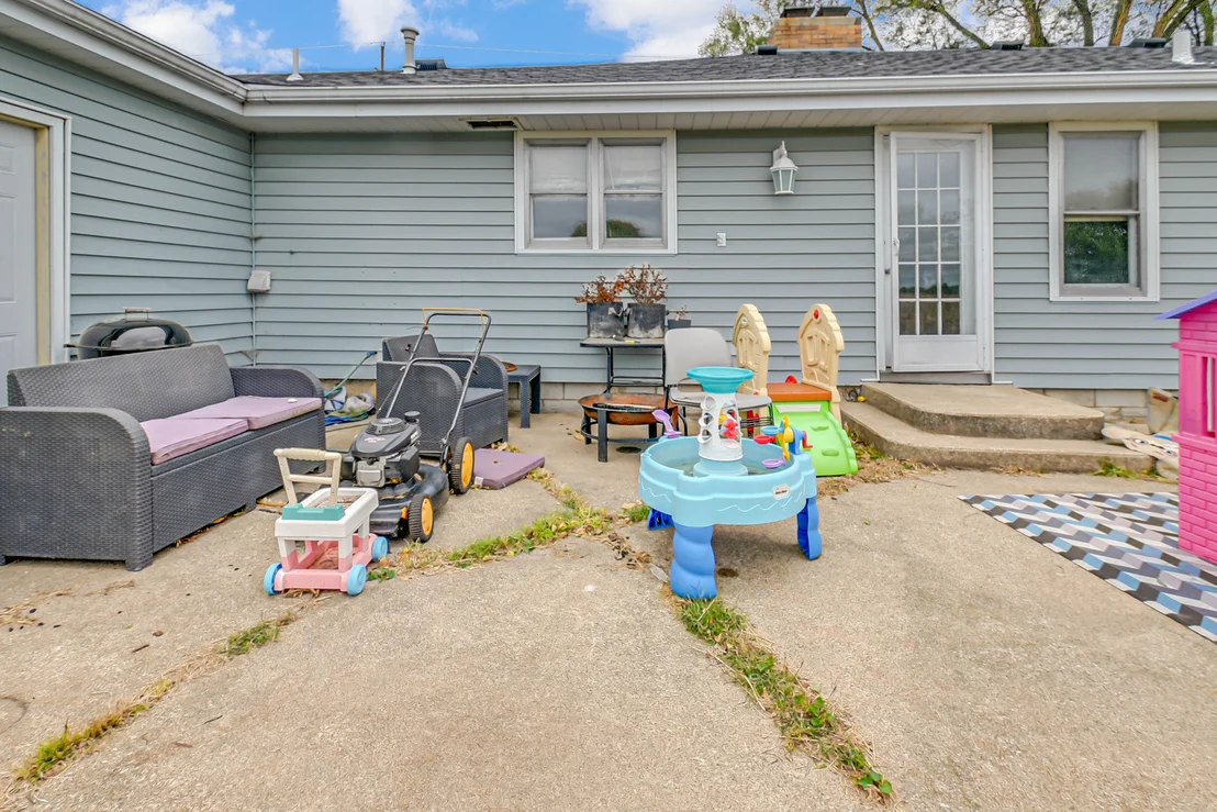 Photo of 59 N 2750w Road