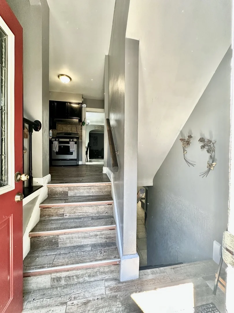 Photo of 85 WILCOX Avenue