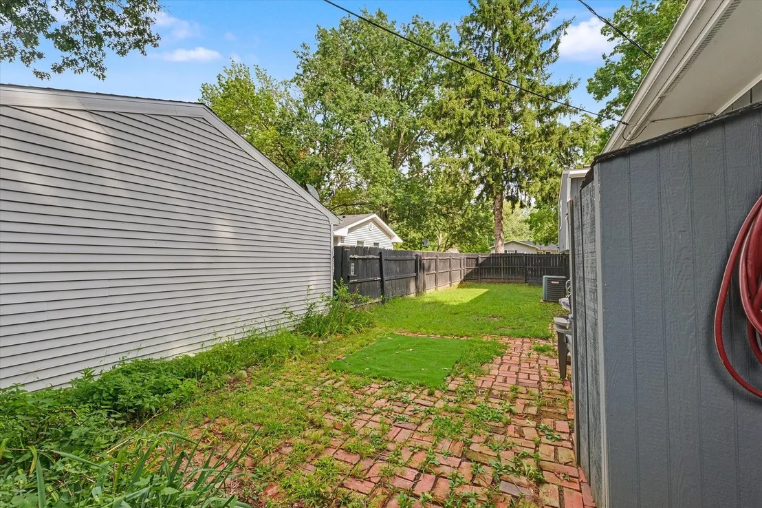 Photo of 1906 Winchester Drive