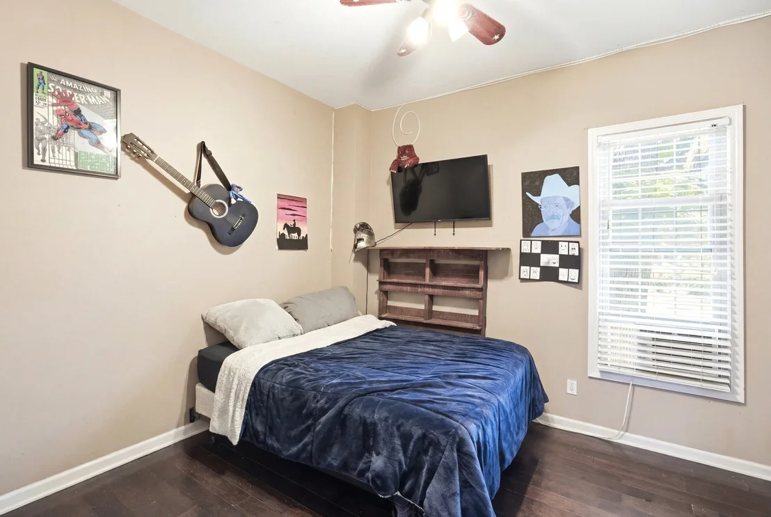 Photo of 344 N Worth Avenue