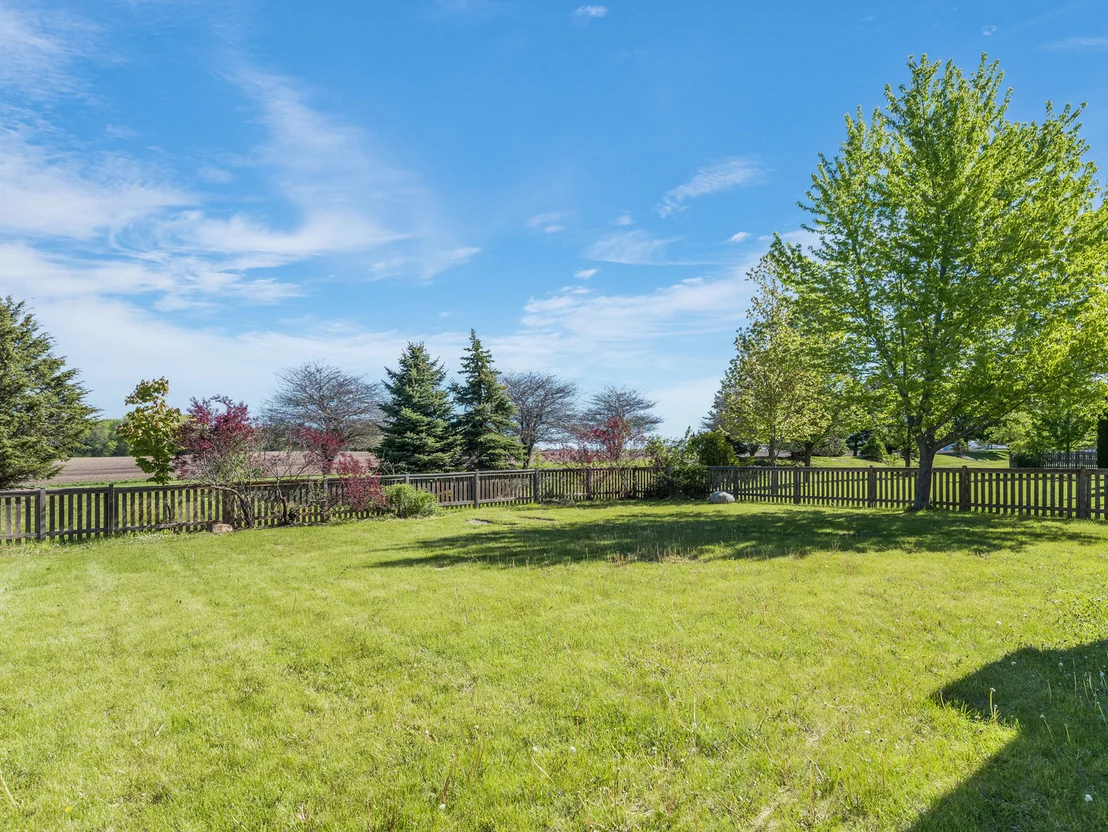 Photo of 521 Ridgewood Drive