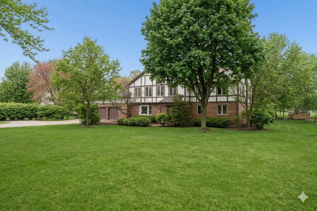 Photo of 21839 Cambridge Drive