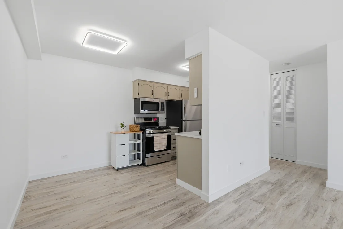 Photo of Unit 112 at 1500 Robin Circle