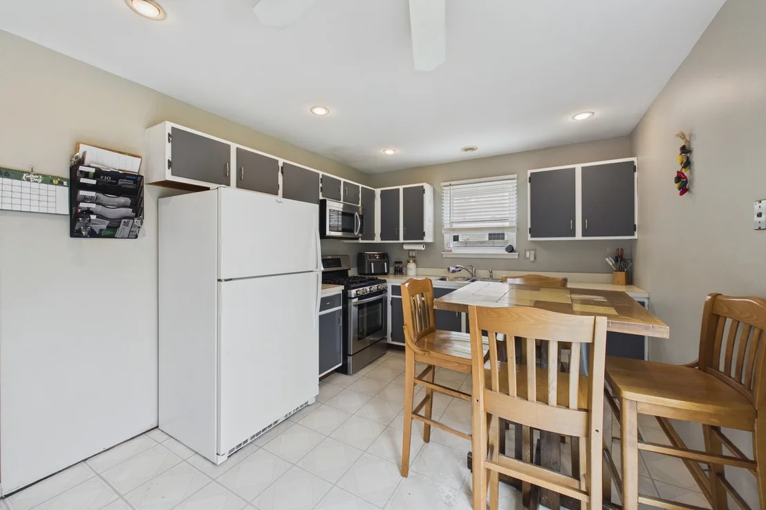 Photo of 4595 Zeppelin Drive