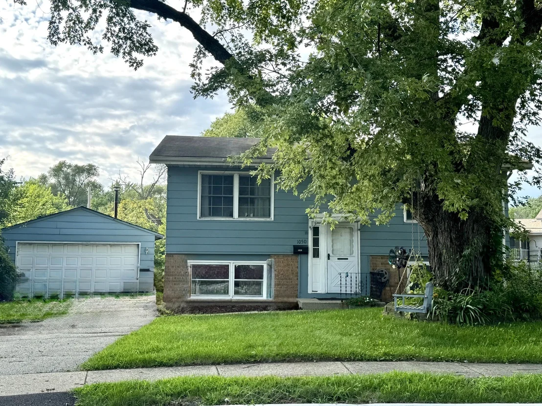 Photo of 1050 Mark Street