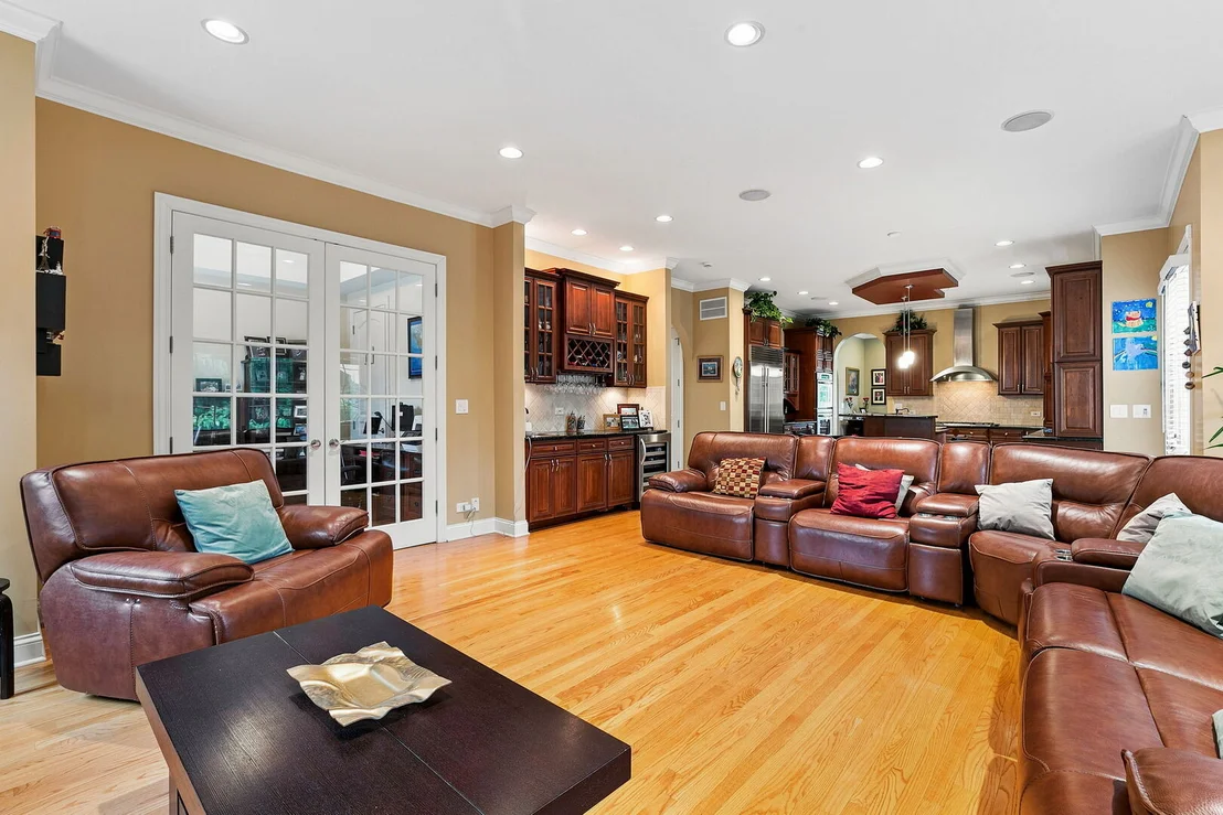Photo of 1008 Meadow Road