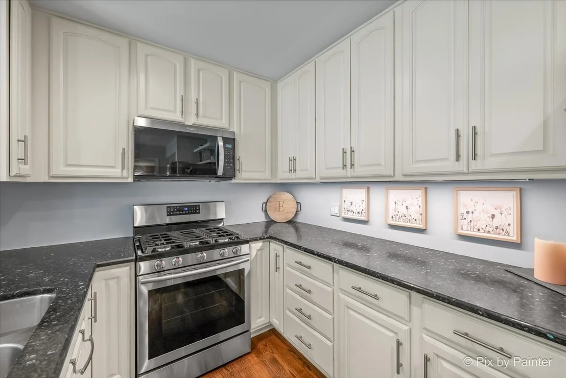 Photo of Unit 0 at 884 Bristol Drive