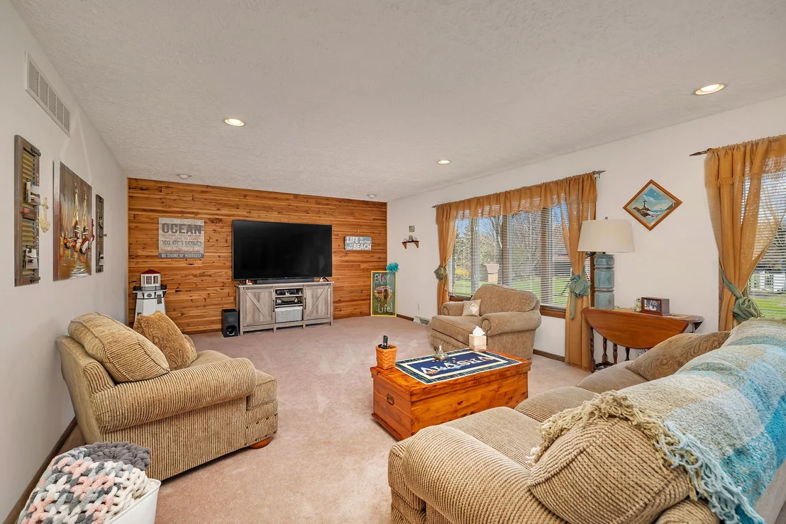 Photo of 108 Deerpath Drive