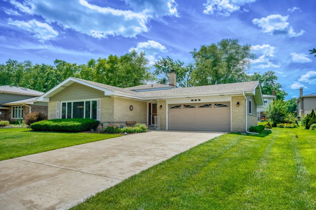Photo of 532 Summit Drive