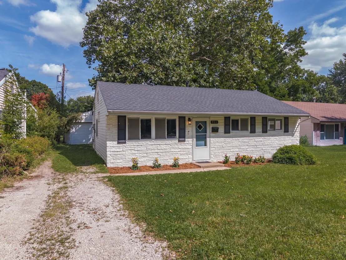 Photo of 916 N Fell Avenue
