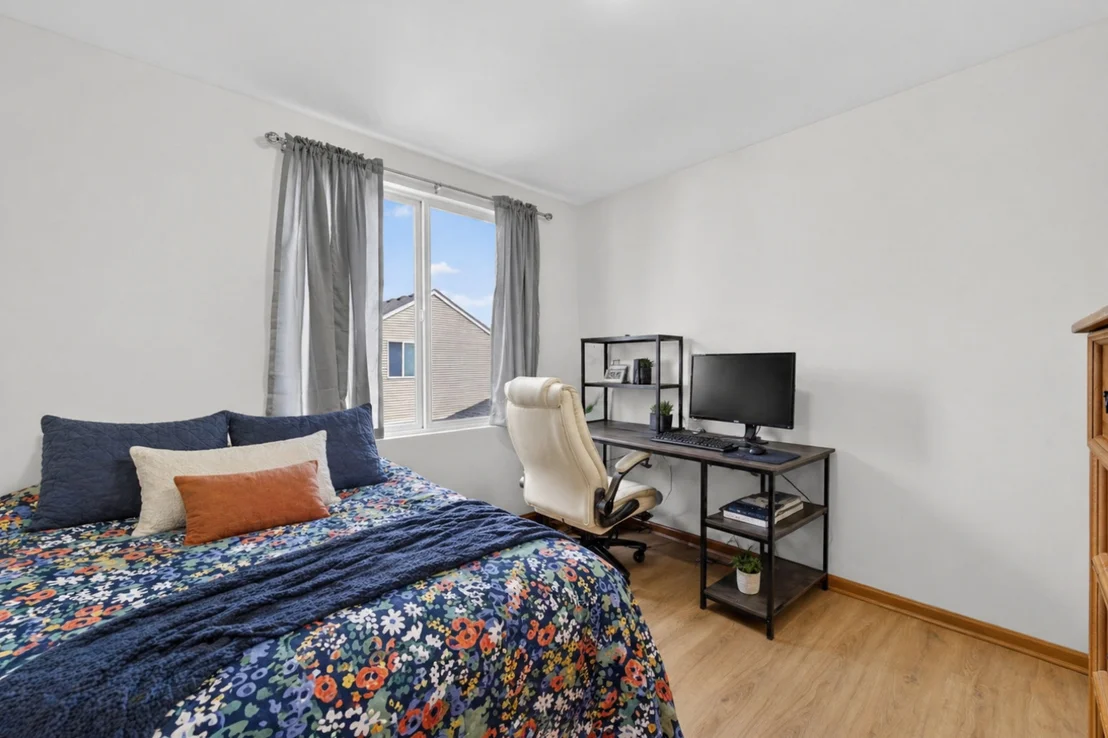 Photo of 939 Four Seasons Boulevard