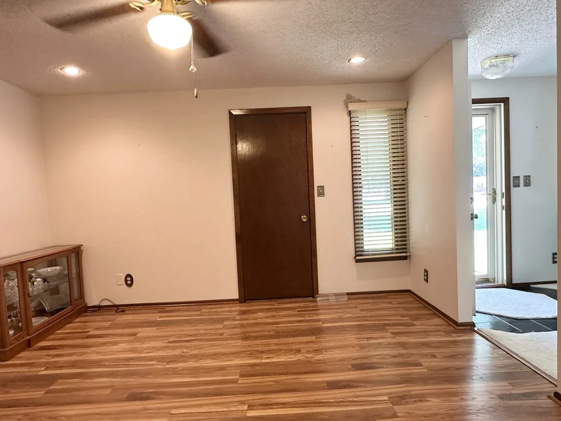 Photo of 1130 Cardinal Drive