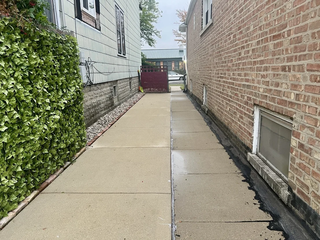 Photo of 3820 W 57th Place