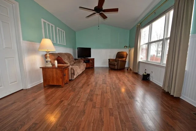 Photo of 620 Ryegrass Trail