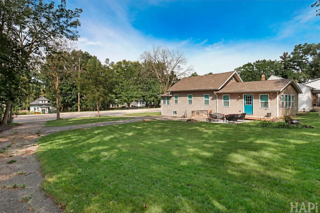 Photo of 35671 N Wilson Road