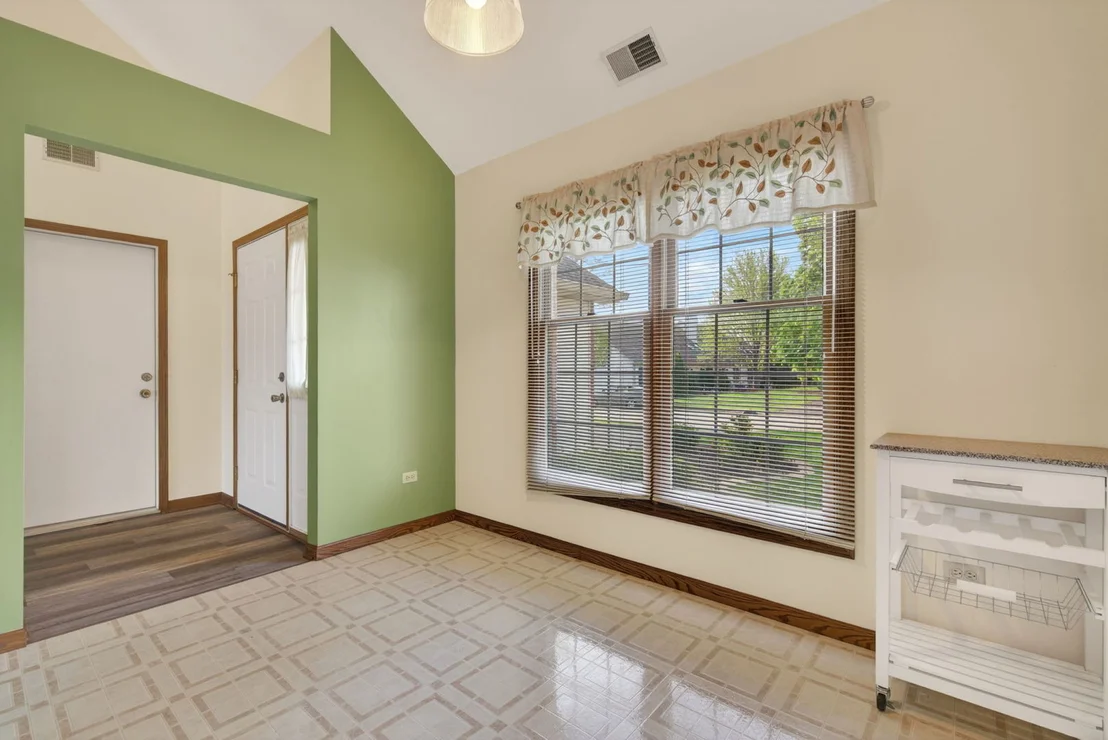 Photo of 3431 Lake Side Circle