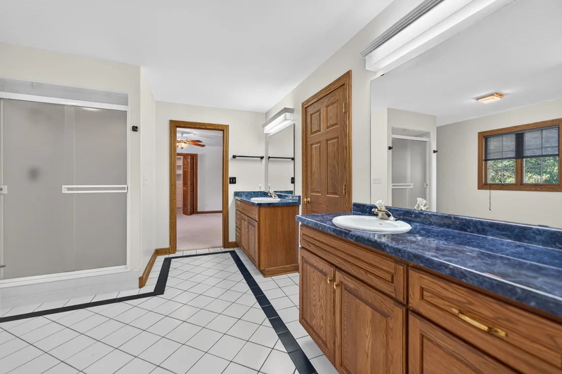 Photo of 1646 Valley View Road