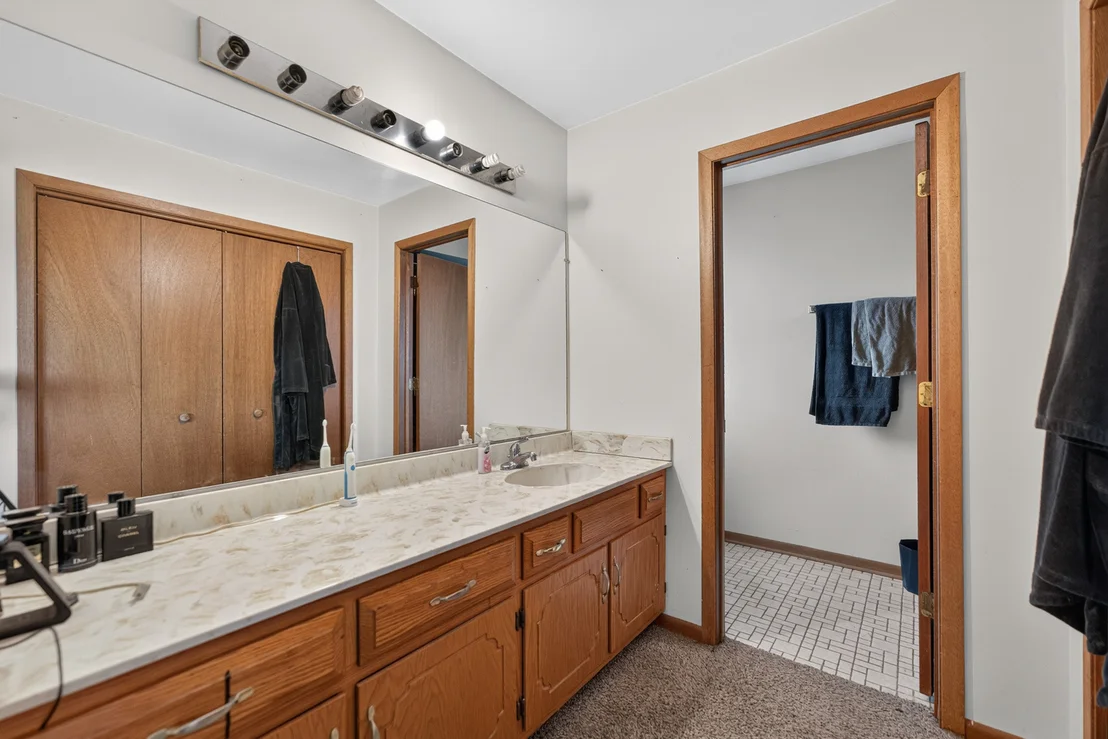 Photo of 7622 W Lakeside Drive