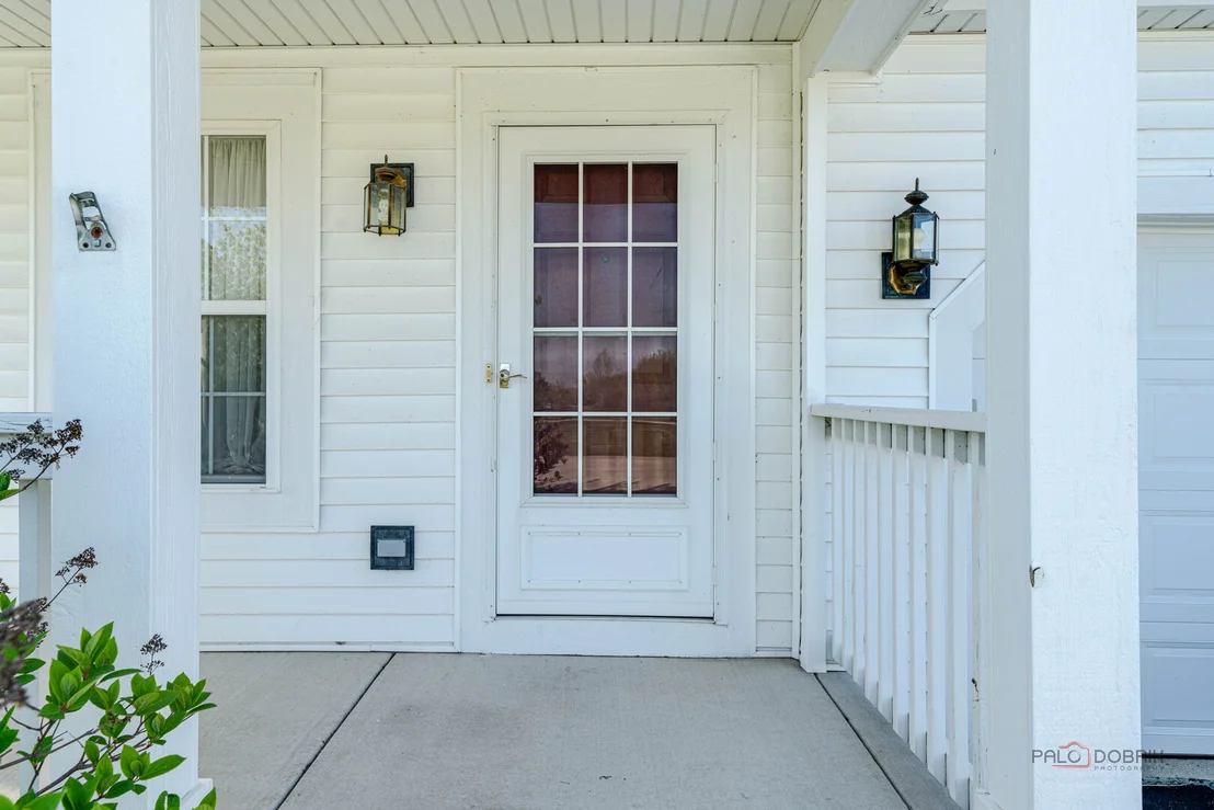 Photo of 1094 Holly Drive