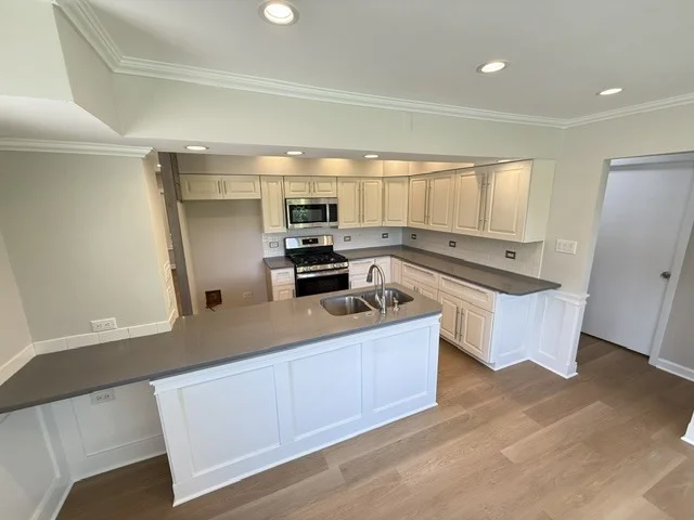 Photo of 7141 Wolf Road