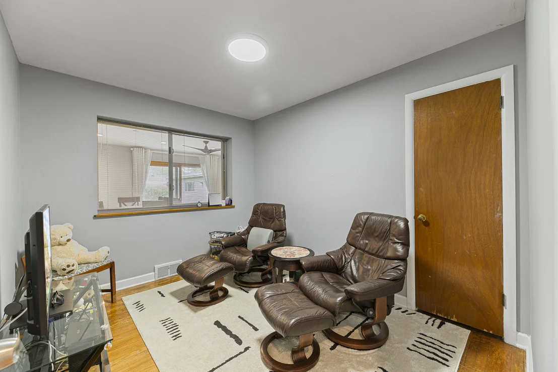 Photo of 2232 Covert Road