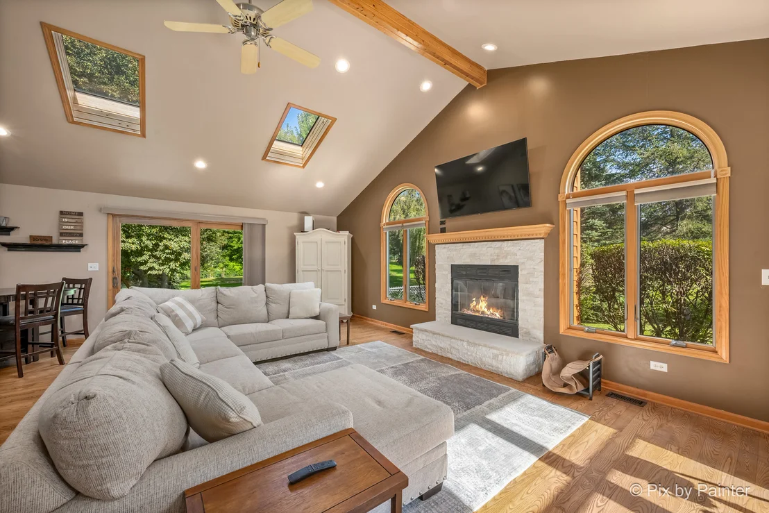 Photo of 2116 N Pebble Drive