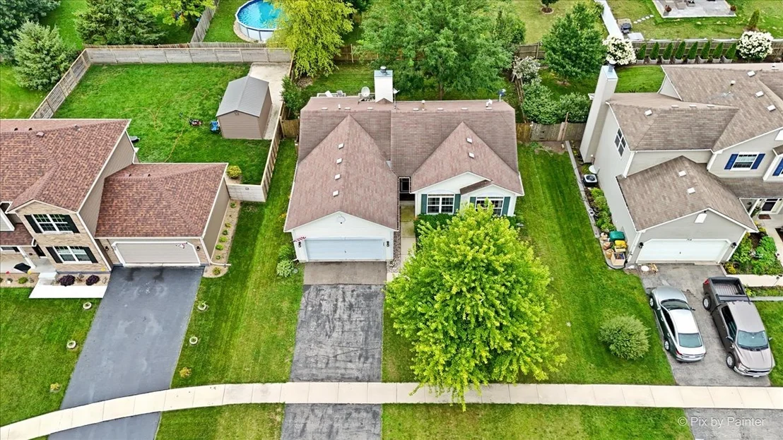 Photo of 752 Prairie Pond Circle