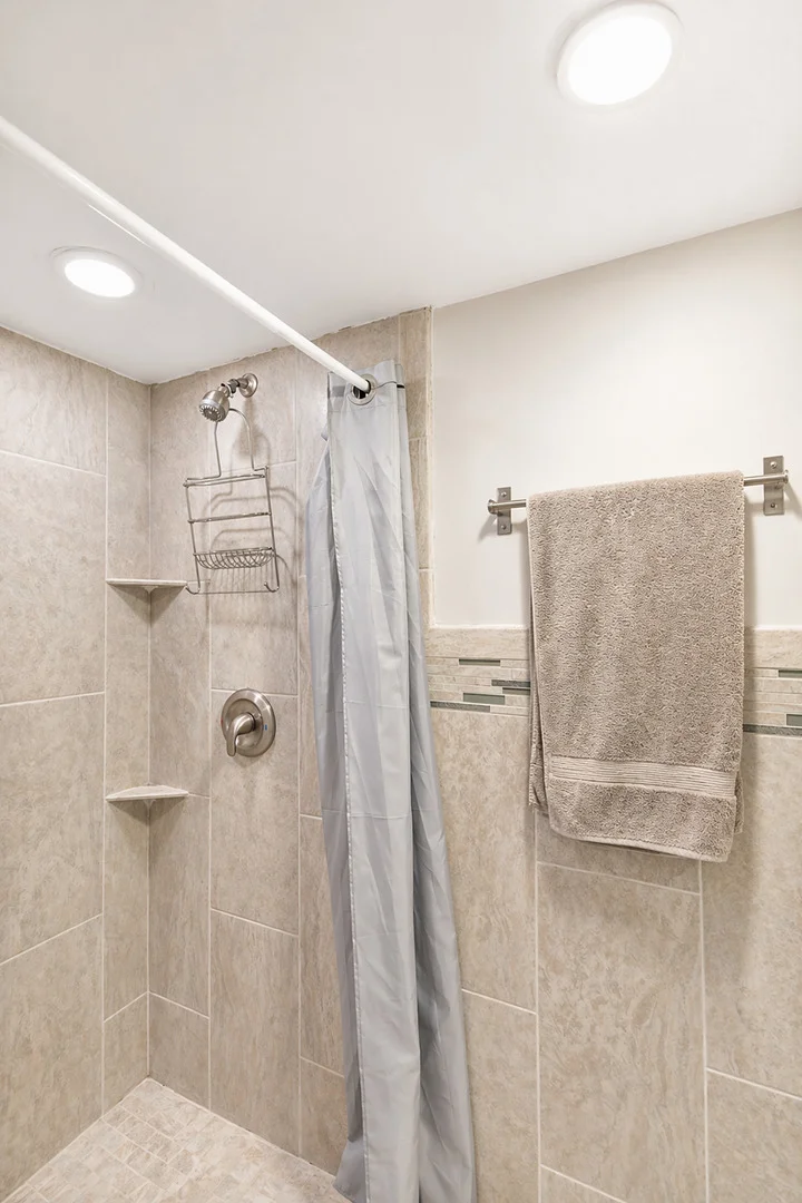Photo of 405 Thomas Drive