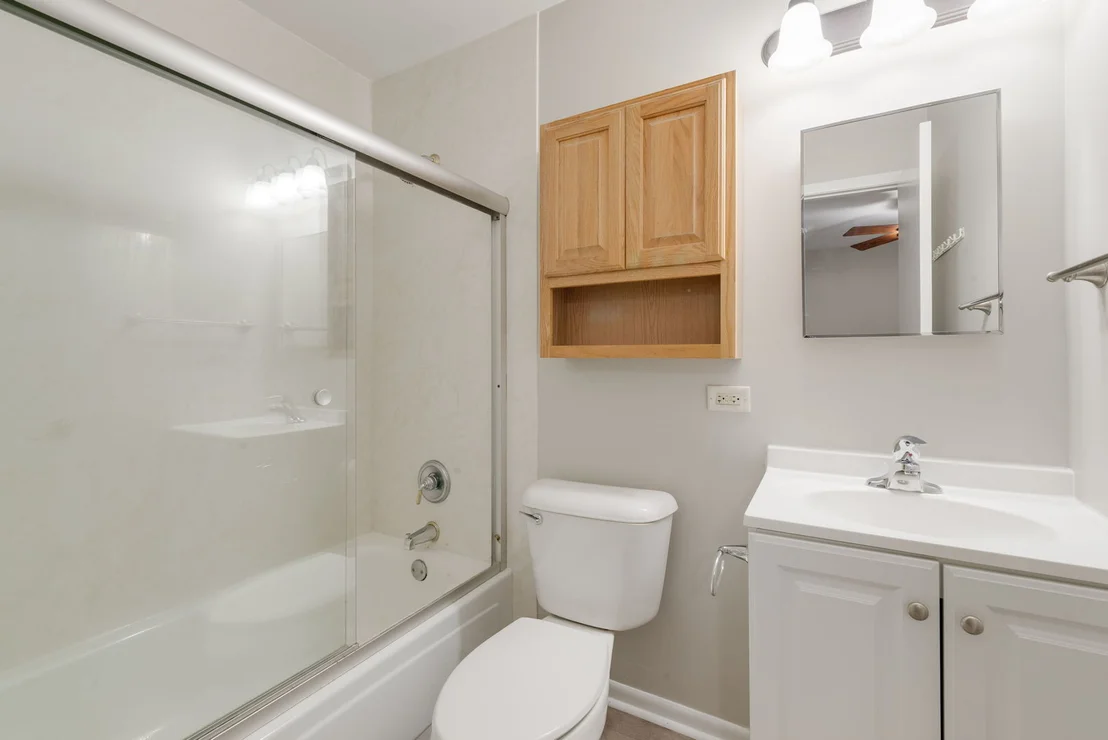Photo of 901 Hampton Court