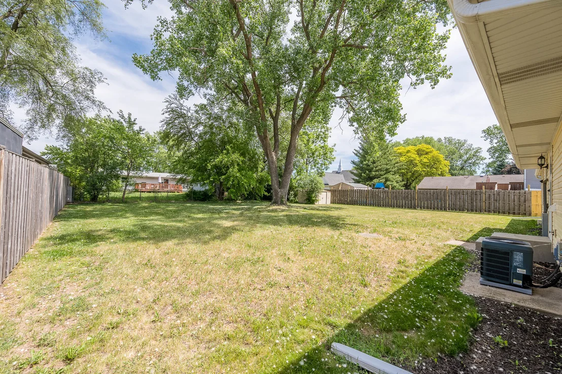 Photo of 2212 Fairview Lane