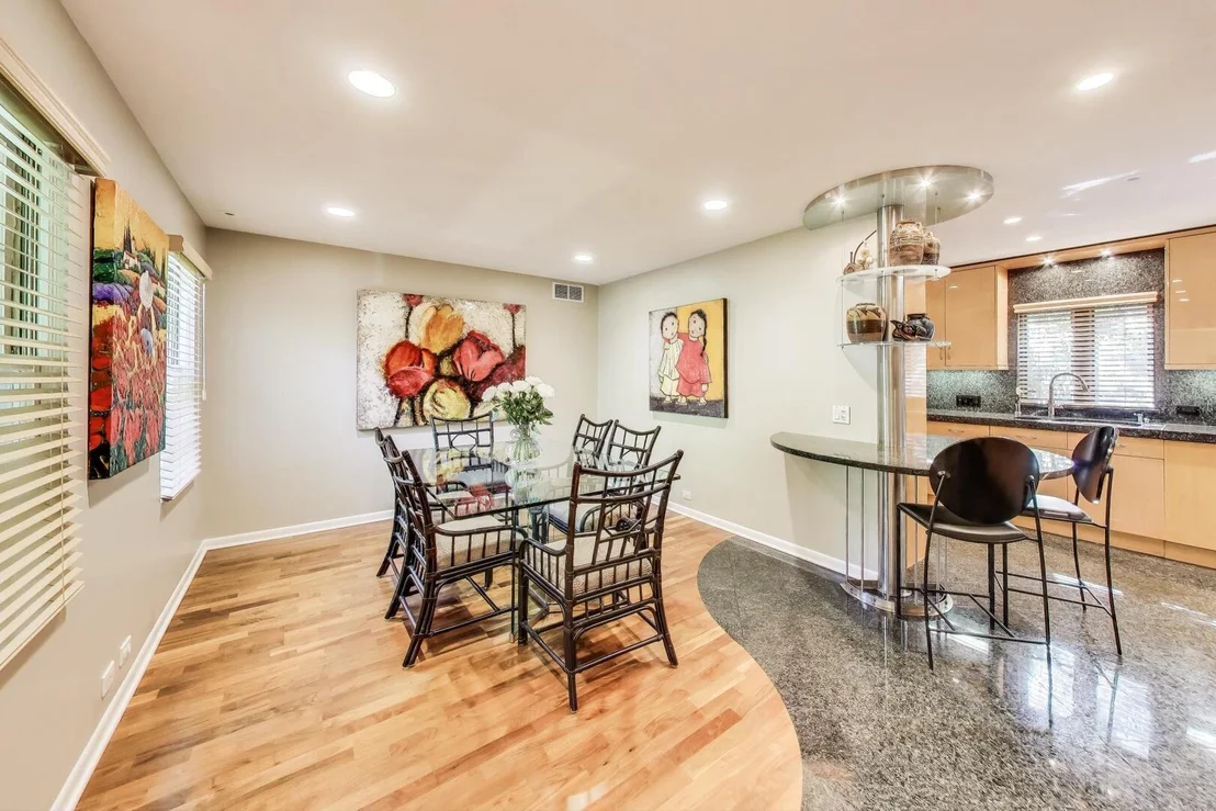 Photo of 1076 Old Elm Lane