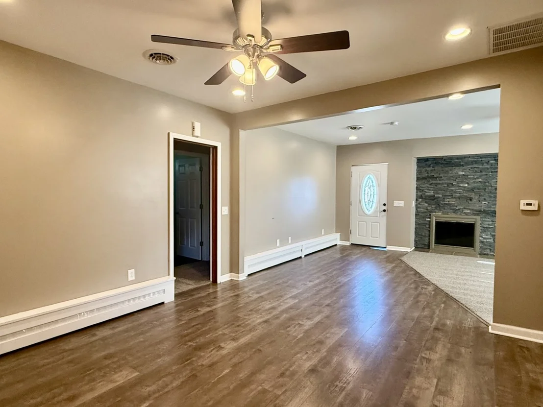 Photo of 437 10th Place