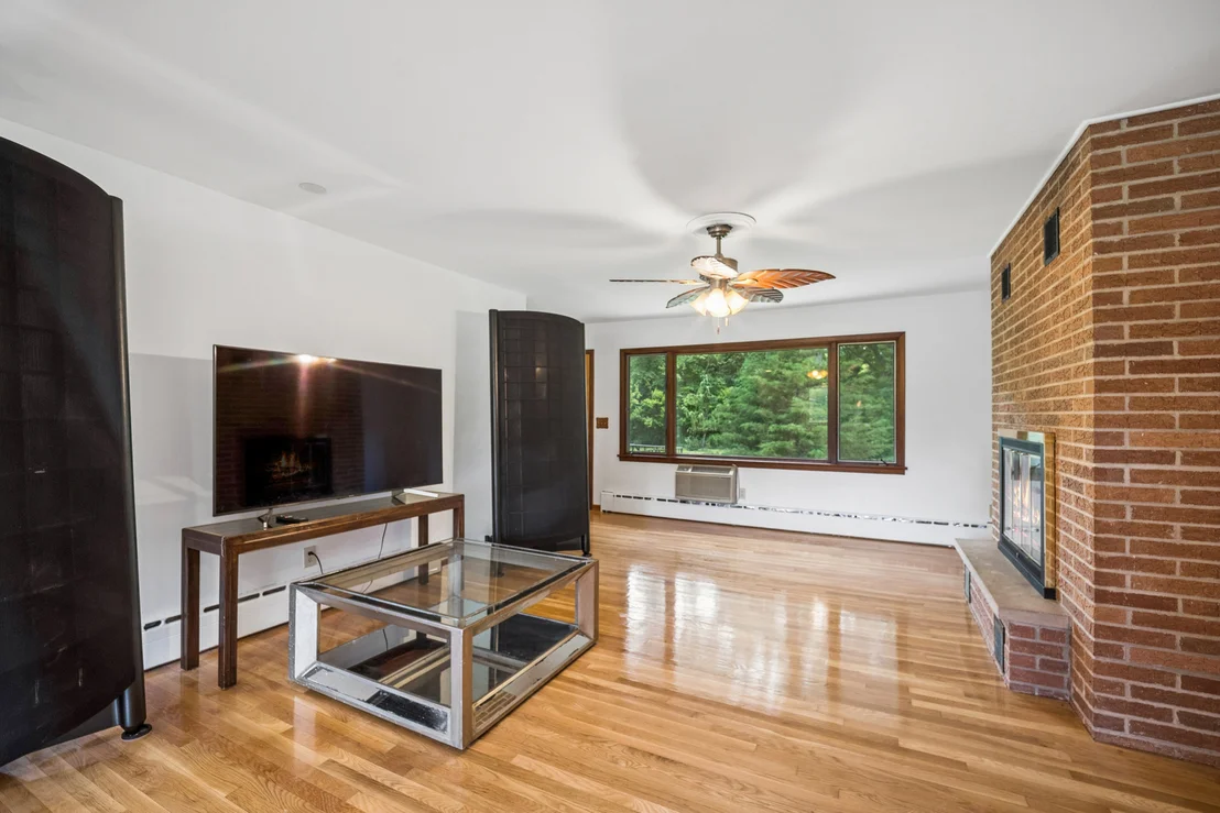 Photo of 1225 Oakdale Drive