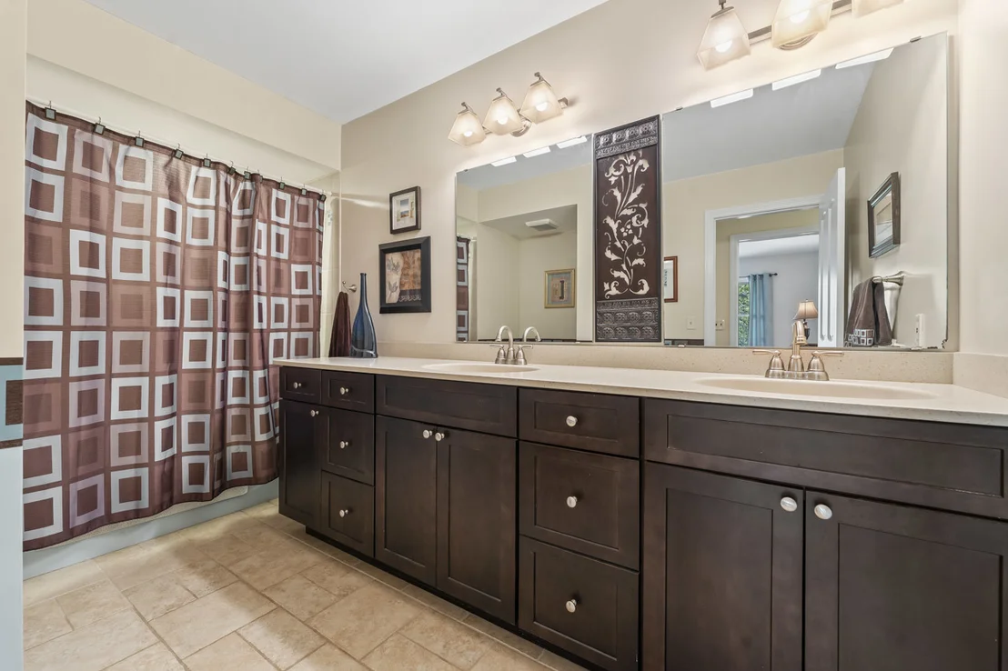 Photo of 2245 Tanglewood Drive