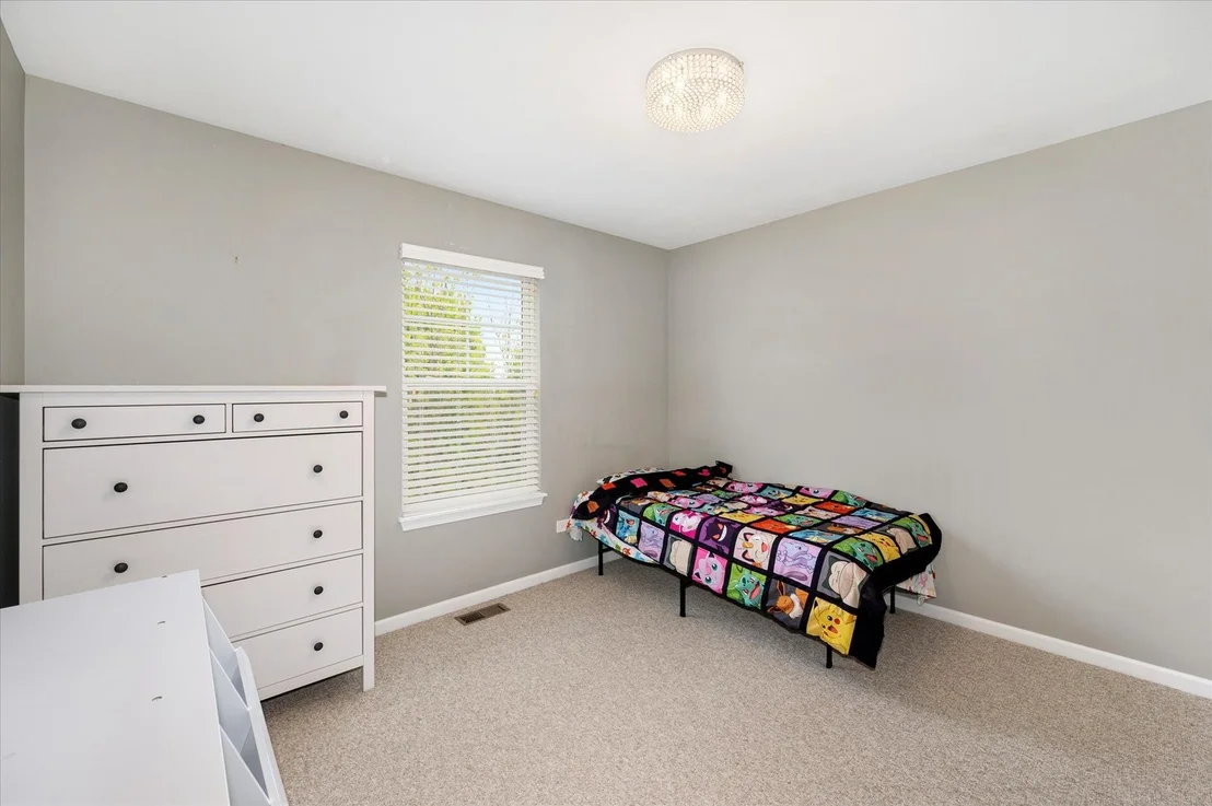 Photo of 5564 Cloverdale Road