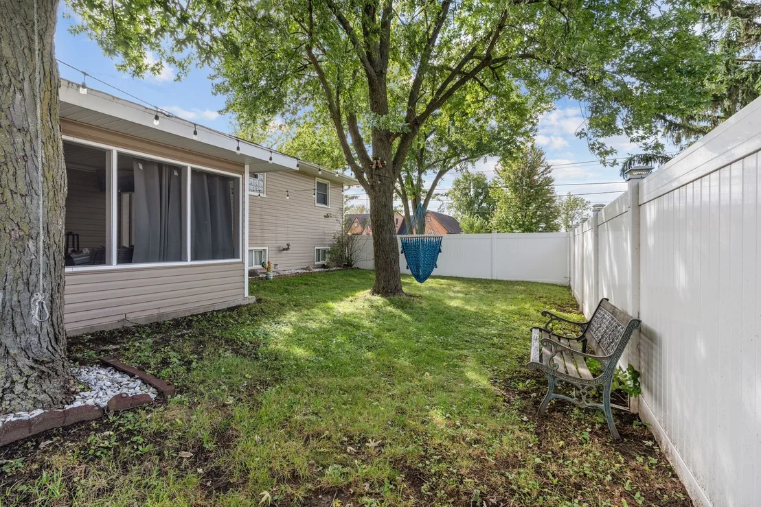 Photo of 960 Becker Lane