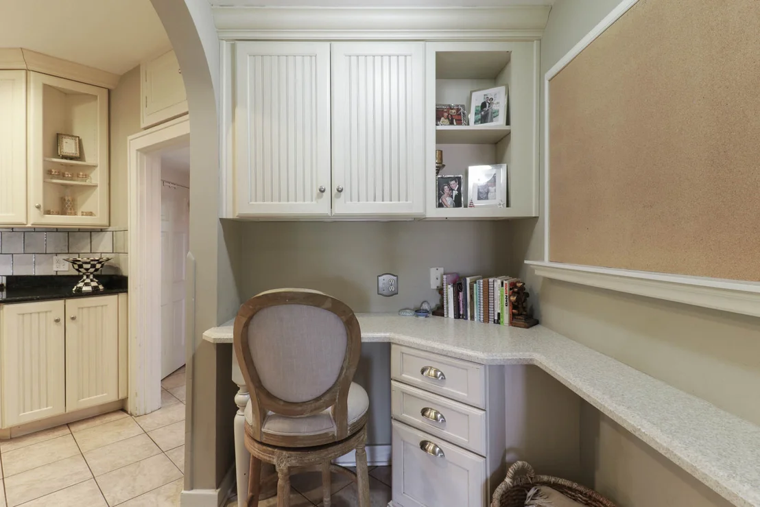 Photo of 1202 Elmwood Road