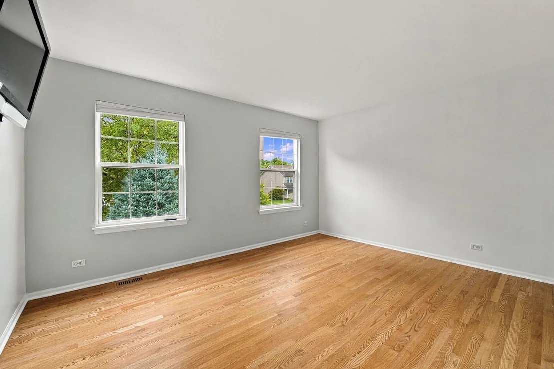 Photo of 304 Edgewood Drive