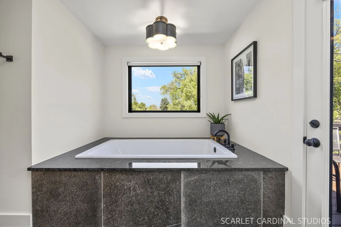 Photo of 1209 N Eagle Street