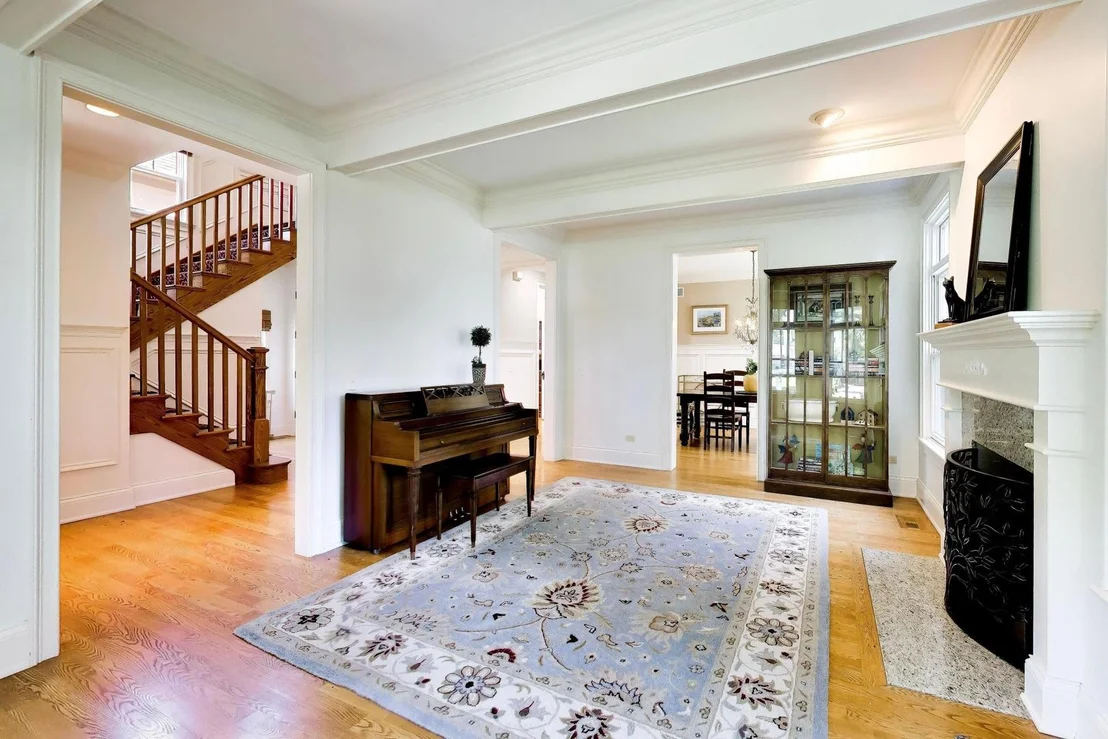 Photo of 345 Madison Avenue