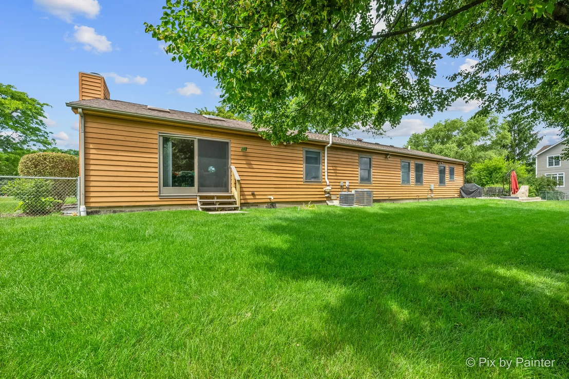 Photo of 2116 N Pebble Drive