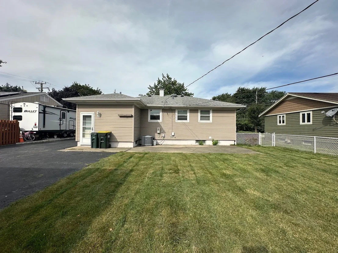 Photo of 2402 Rohlwing Road