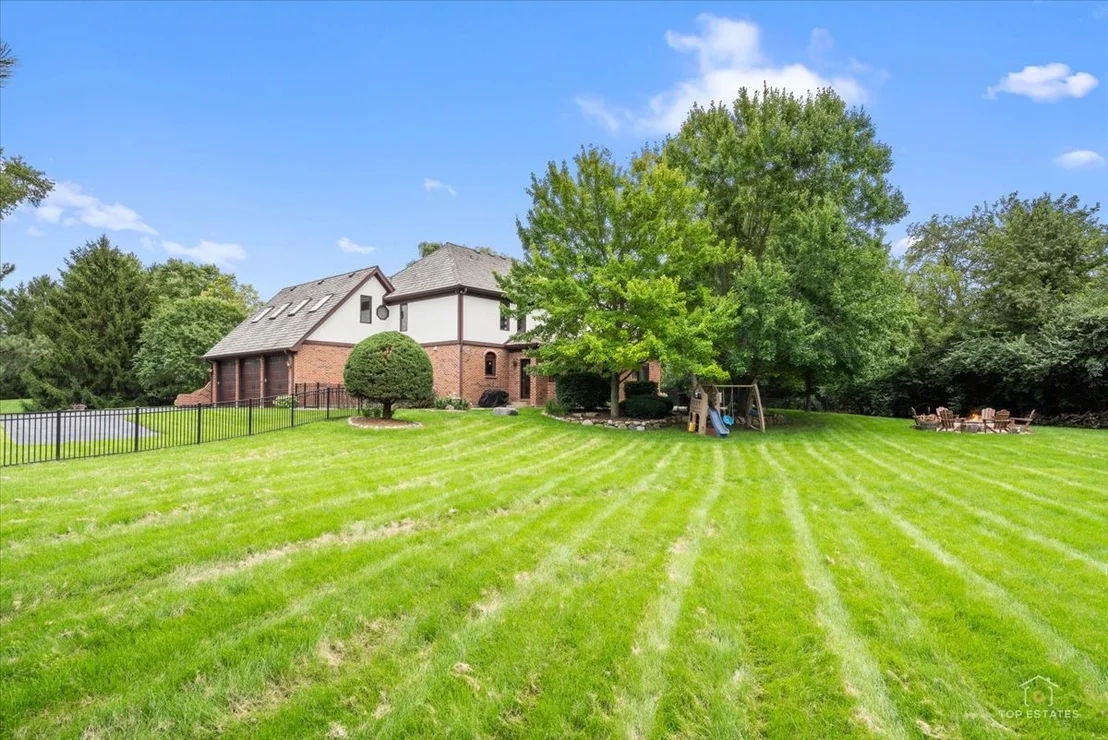 Photo of 1590 Eagle Ridge Drive