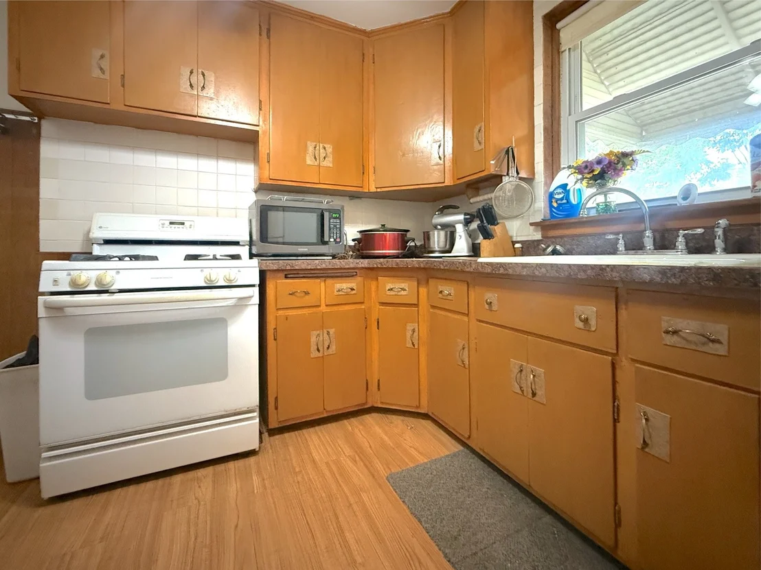 Photo of 2142 W 77th Place