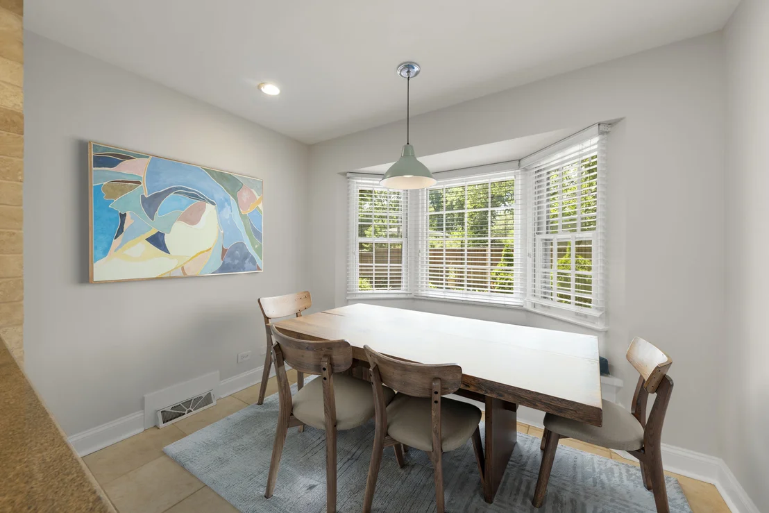 Photo of 212 Tamarack Avenue