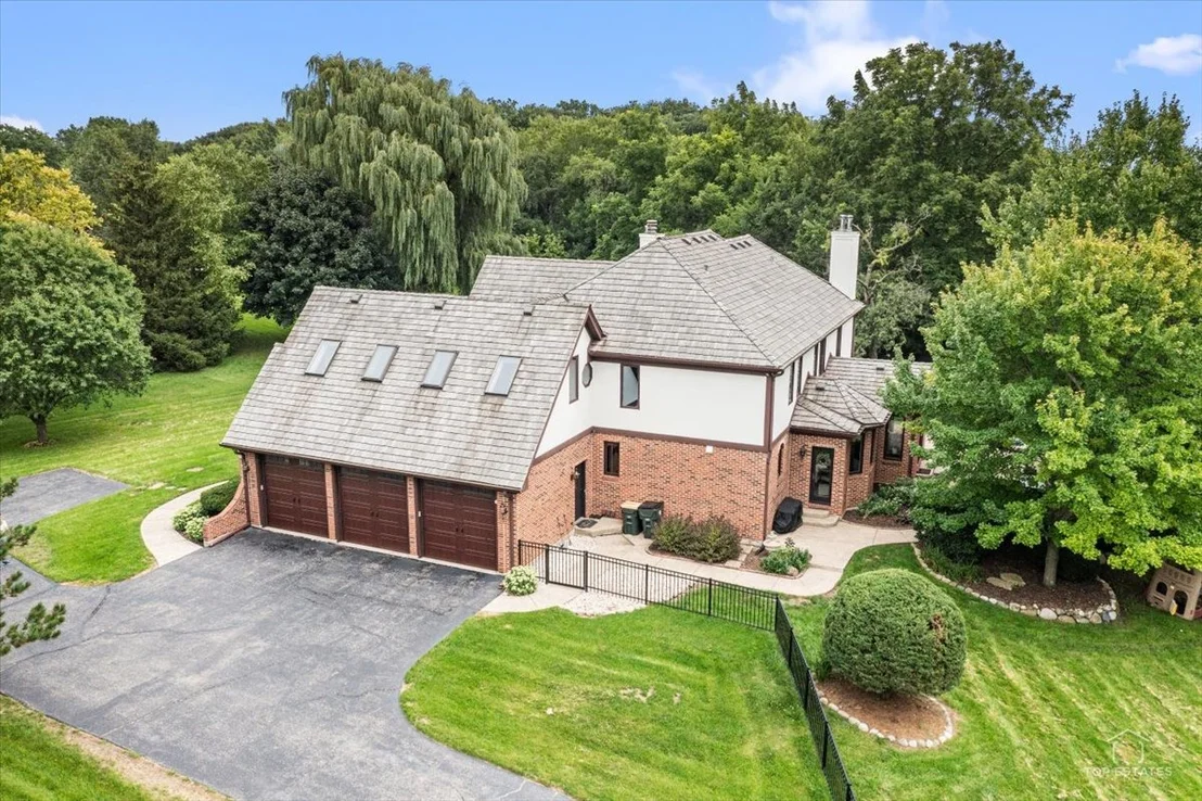 Photo of 1590 Eagle Ridge Drive