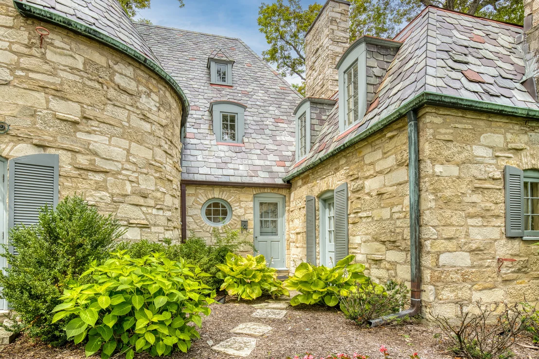 Photo of 1339 Forest Avenue