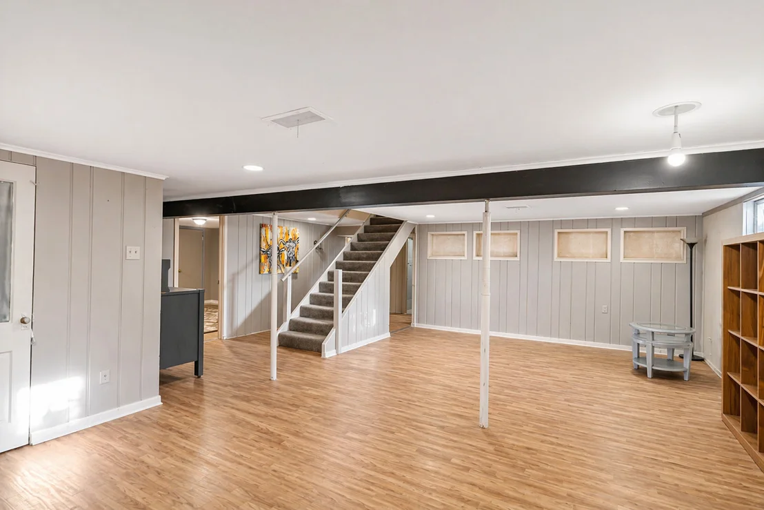 Photo of 405 Thomas Drive