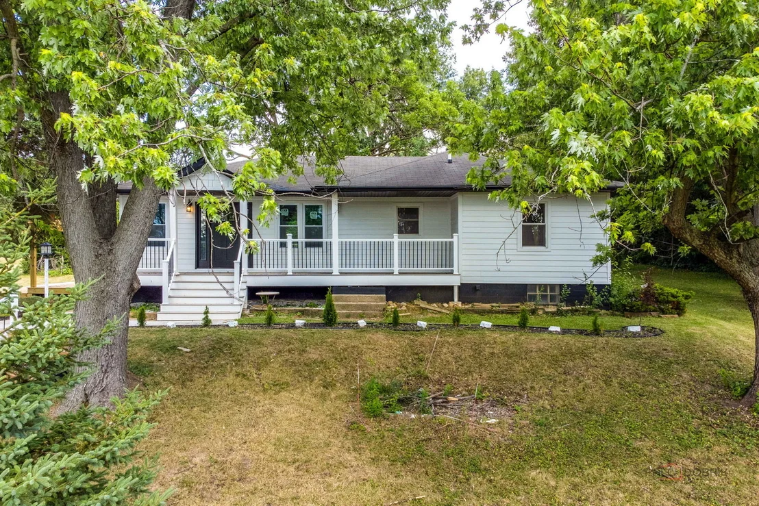 Photo of 16705 Wolf Road